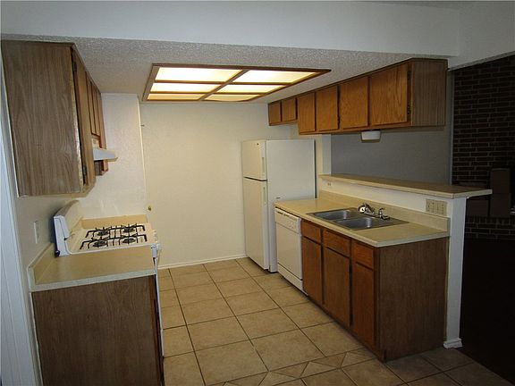 4th image of 9301 Kempler Dr #B