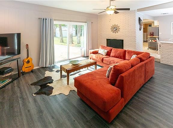 5th image of 708 King Dr