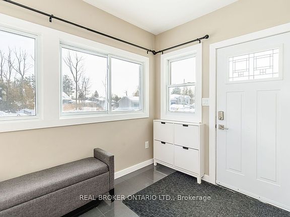 4th image of 12 Owen Rd