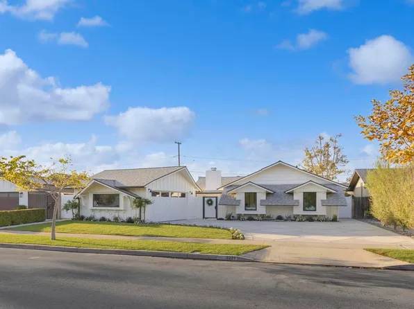 3221 Kempton Dr, Los Alamitos, CA 90720