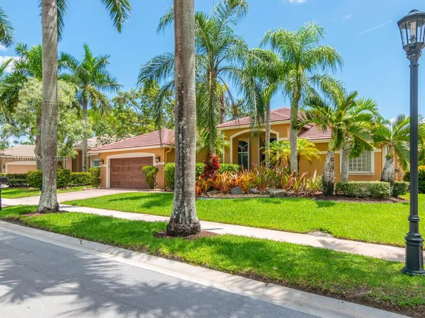 2562 Eagle Run Ln, Weston, FL 33327