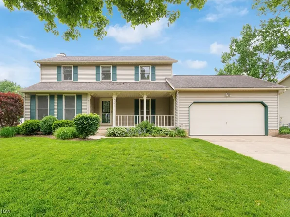 3891 Ramsey Dr, Uniontown, OH 44685