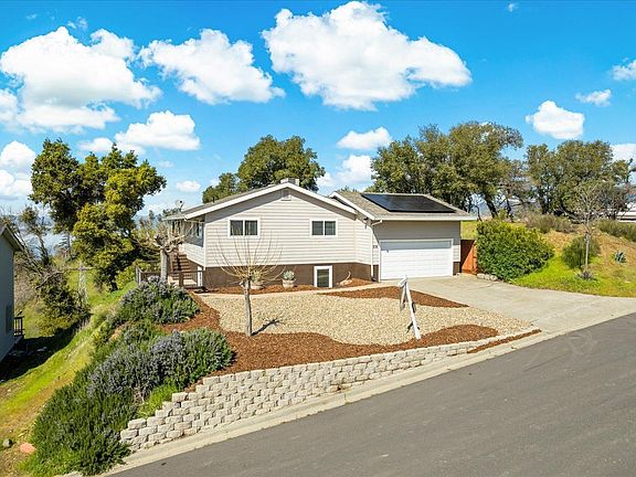 3rd image of 238 Manzanita Lane