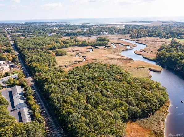 51 Nod Place, Clinton, CT 06413