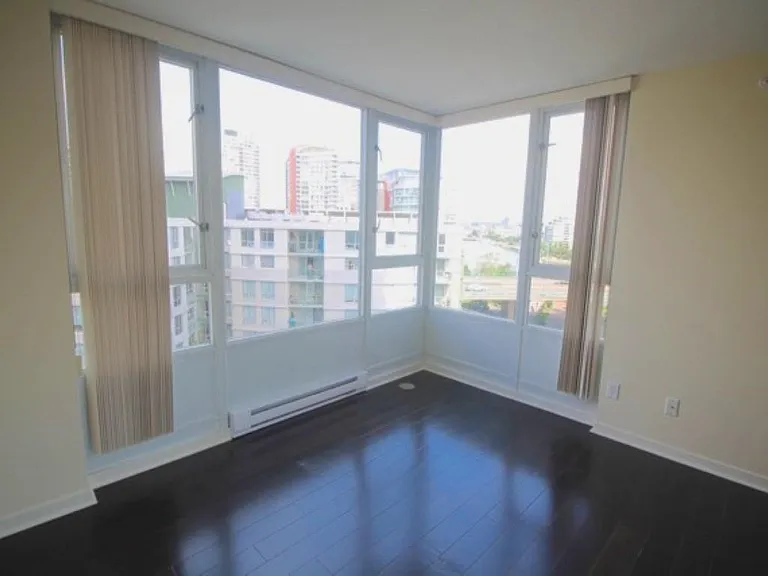 1003 Marinaside Cres #1103 — Photo 12