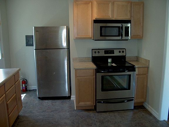 4th image of 1315 E Cortland Ave