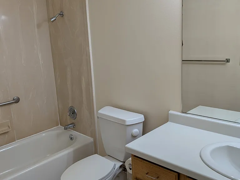 164 Pioneer Ave #104 — Photo 13