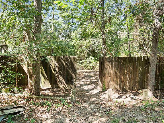 5th image of 20954 Lakeview Dr