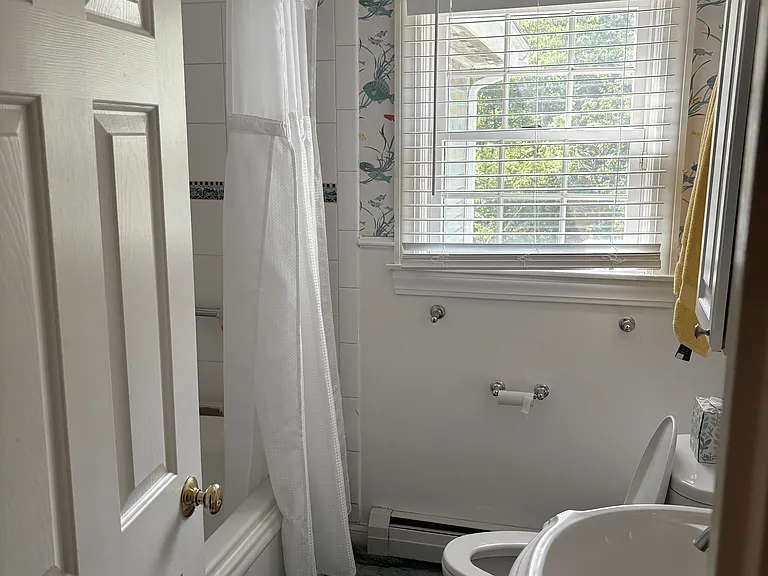 426 Conant Rd — Photo 6