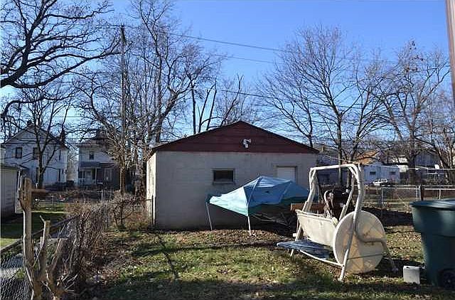 2nd image of 297 Midland Ave
