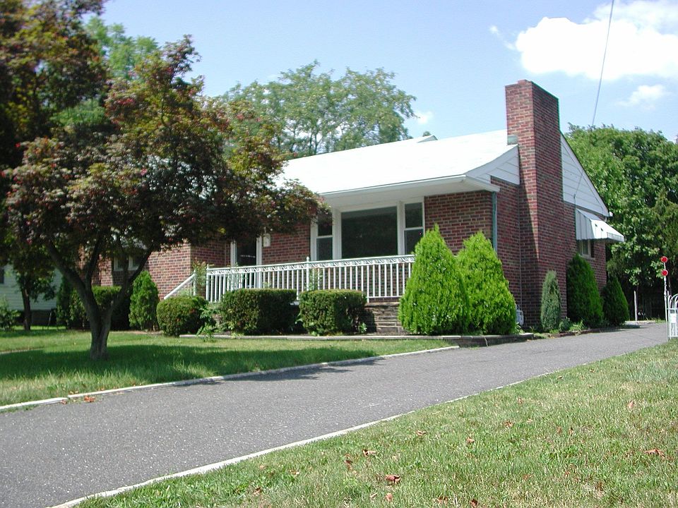 Front Exterior of Home