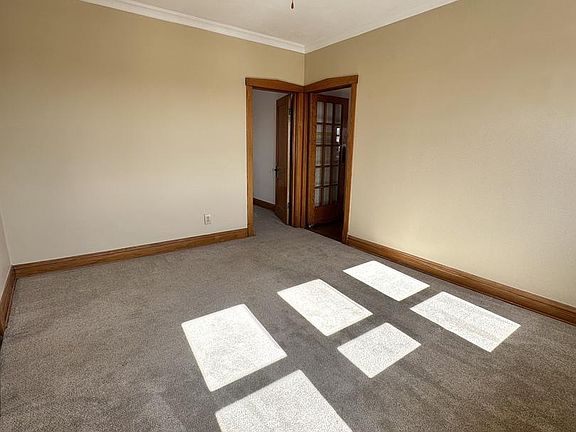 3rd image of 2125 Elmwood Ave APT 2R