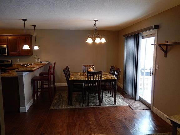 5th image of 425 Stone Grove Dr