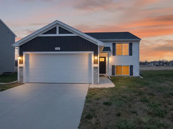 2106 Farm Valley Rd, Adrian, MI 49221