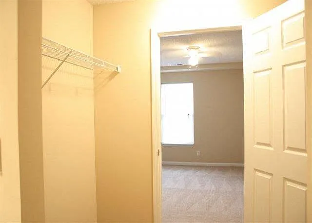 Austin Park Apartments — Photo 23