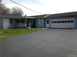 5660 Ide Rd, Burt, NY 14028