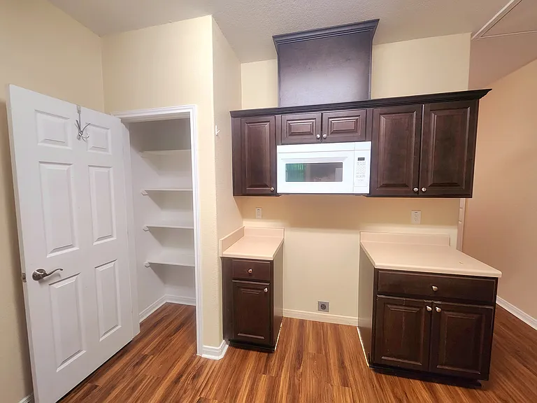 502 Migl St #B — Photo 21
