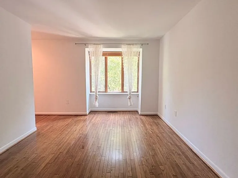 2071 Golf Course Dr — Photo 19