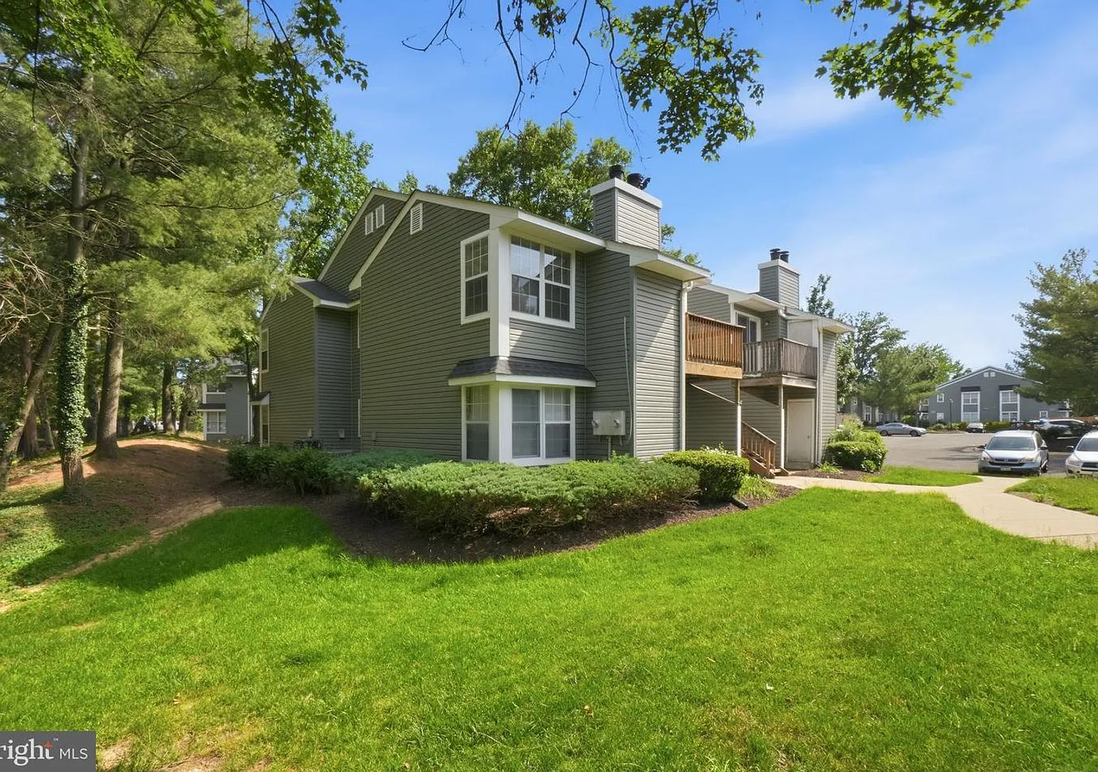 8633 Beekman Pl — Photo 3