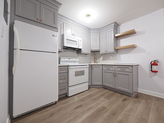 3rd image of 78 69th St Unit 7A