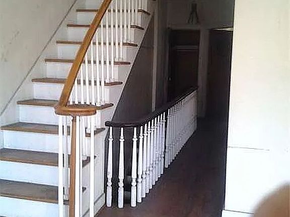 4th image of 1227 Centre St