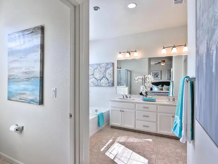 1933 Silva Pl — Photo 11