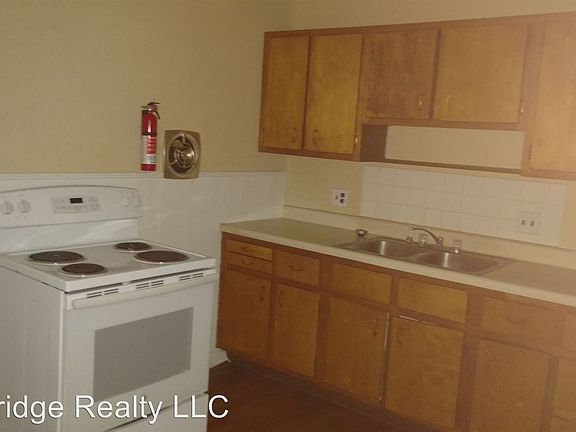 2nd image of 2808 Lafeuille Ave #2