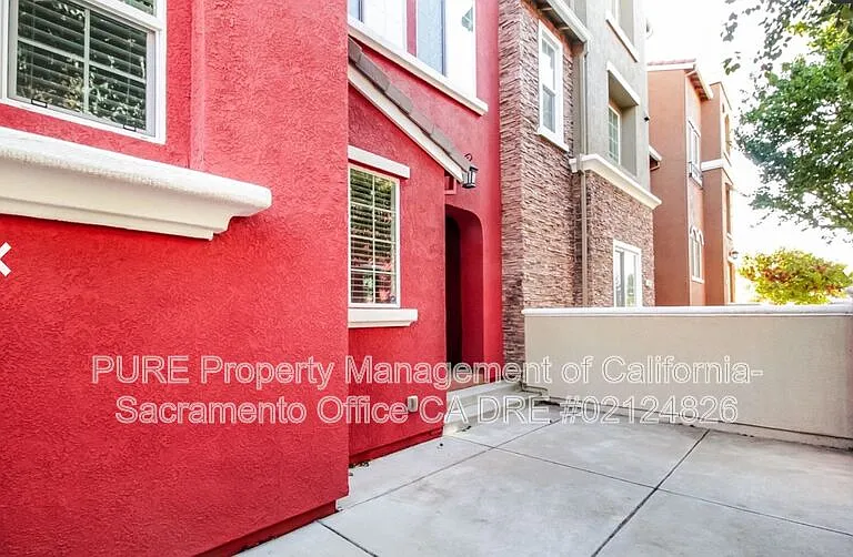 1749 Camino Real Way — Photo 3