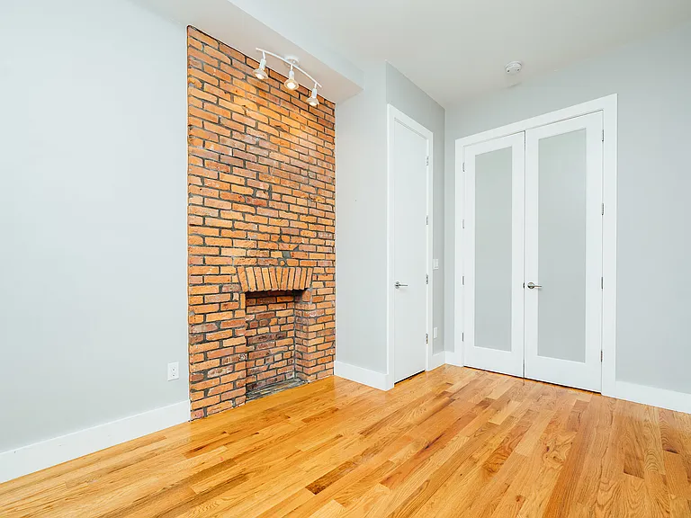 900 Flushing Ave #1R — Photo 10