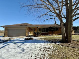 7644 S Clement Ave, Oak Creek, WI 53154