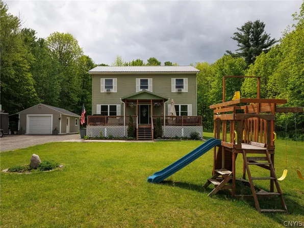 40726 Rogers Crossing Rd, Carthage, NY 13619