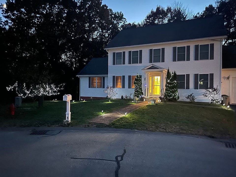2nd image of 5 Poe Cir