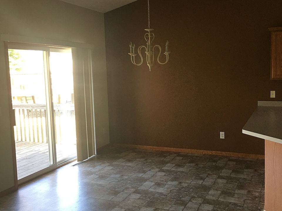 1st image of 322 Waterwheel Dr