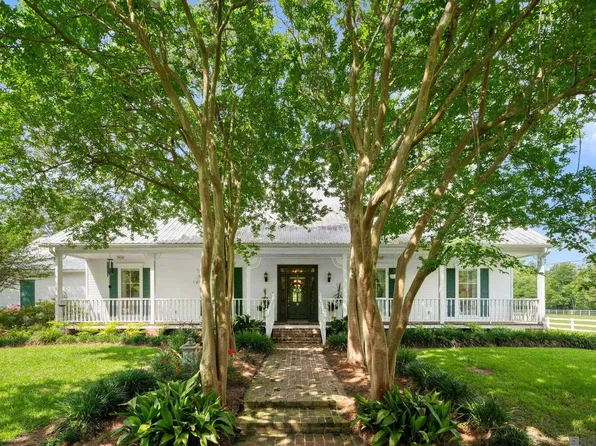 12323 Blackwater Rd, Baker, LA 70714