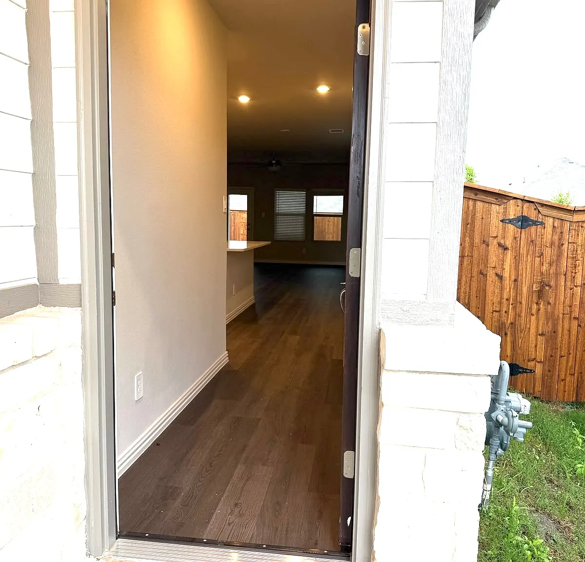 4 bed, 1559 sqft, $1,850 — Photo 3