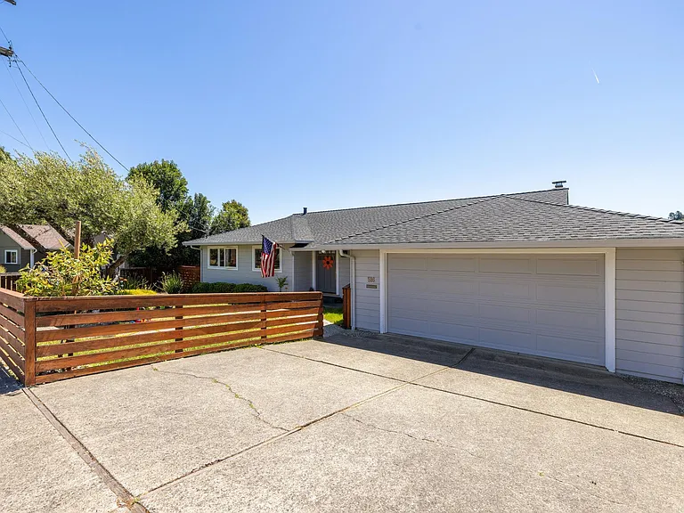 Front of house, front yard (grass)