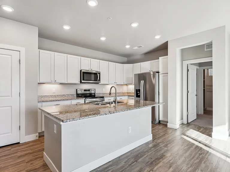 981 S Sable Blvd #208 — Photo 2