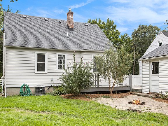 5th image of 3333 Oakwood St