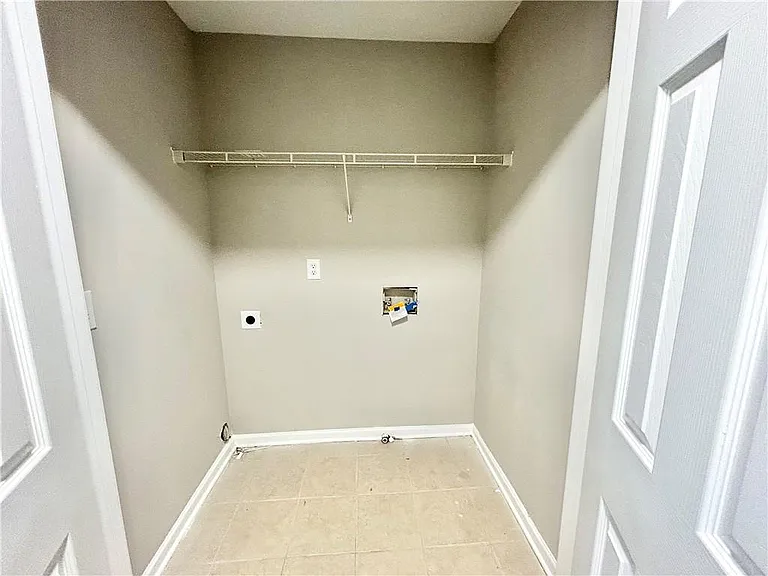845 Store House Ct #B — Photo 18