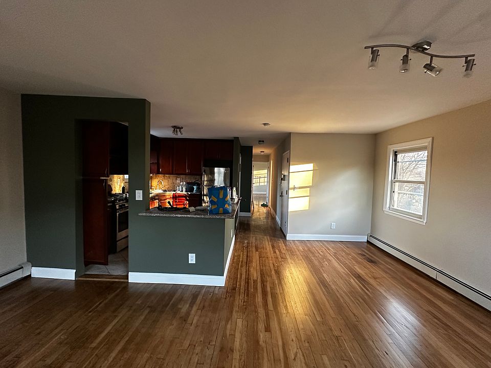 1st image of 74-30 Yellowstone Blvd #3