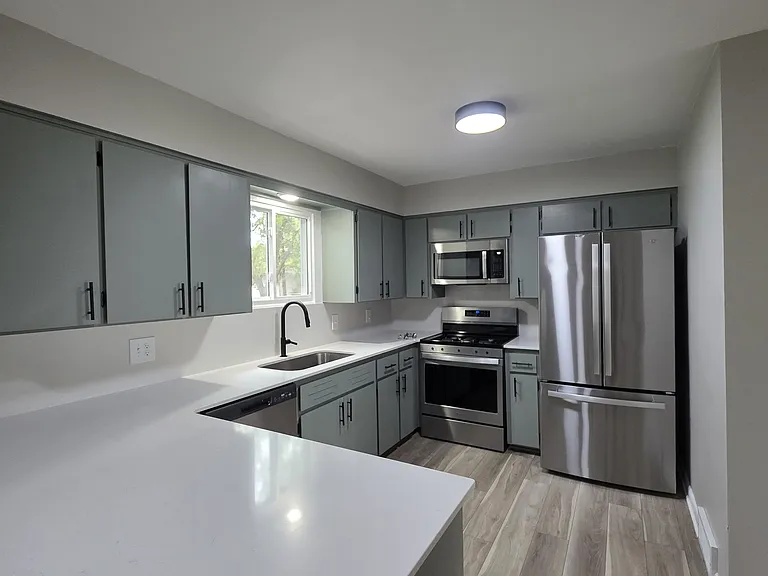 360 S Lincoln Rd — Photo 5