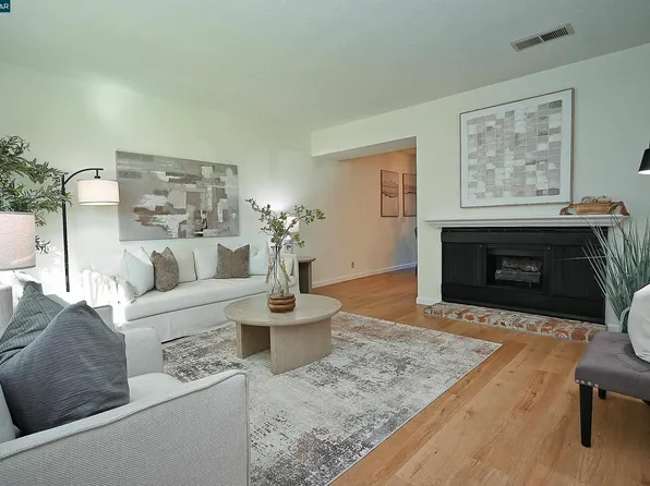 1288 Pine Creek Way APT C, Concord, CA 94520