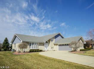 18808 Dickens Dr, Mokena, IL 60448