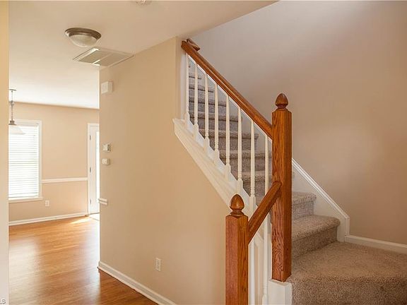3rd image of 6208 Black Willow Dr