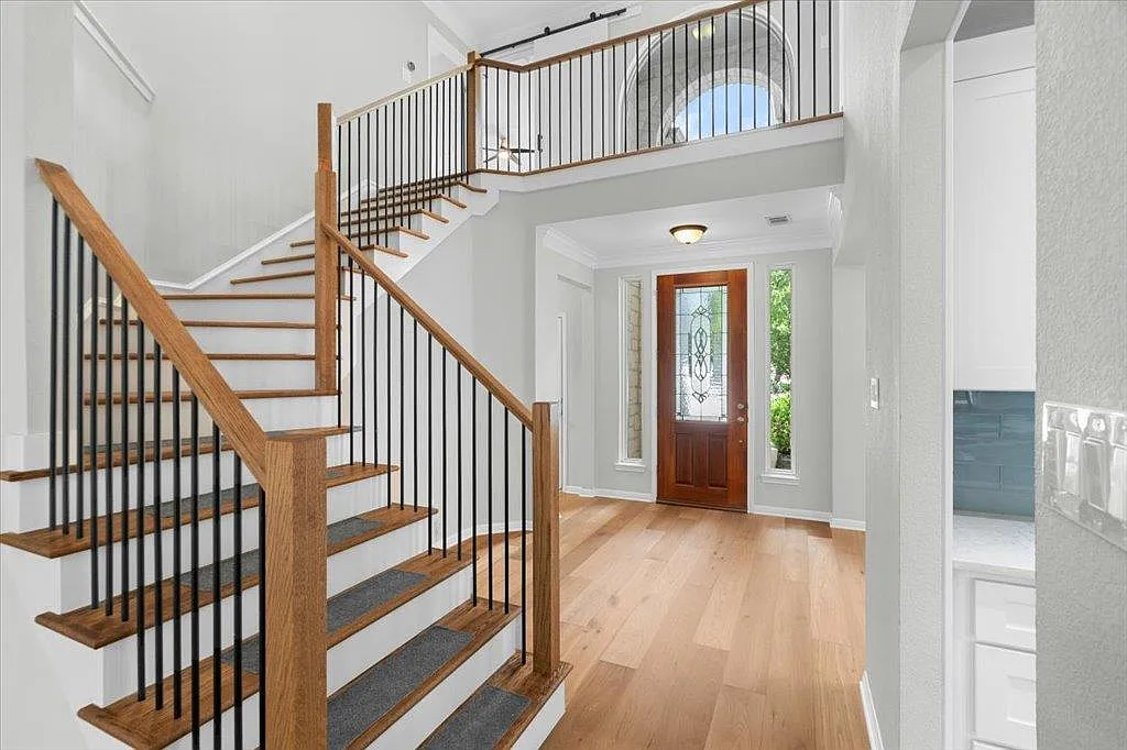 4 bed, 3.5 bath, 3143 sqft, $4,850 — Photo 3