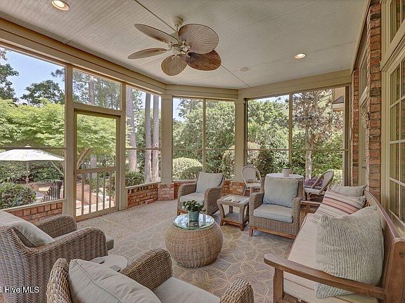 2nd image of 853 Gull Point Road