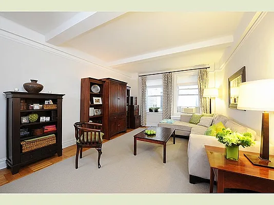 Sold by Stribling | media 4