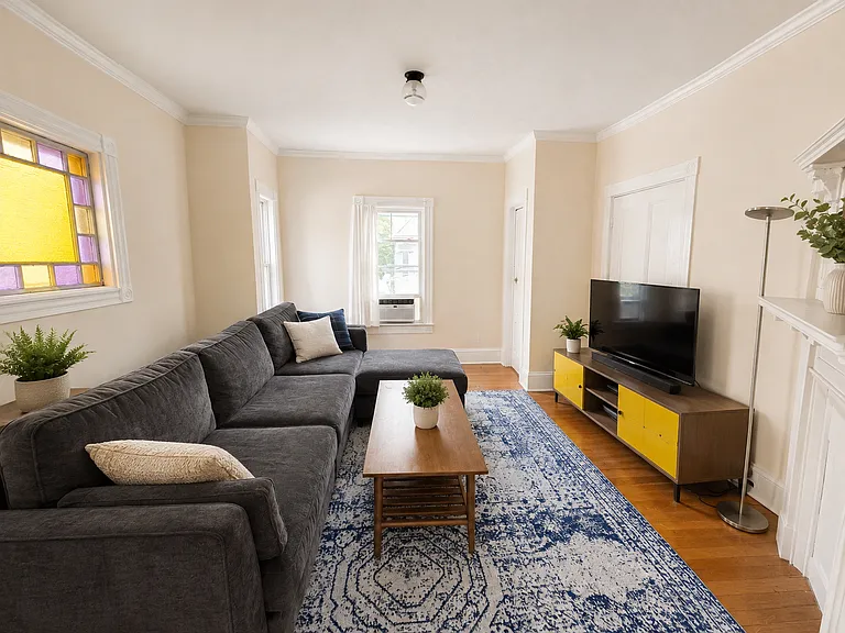 7 Stanford St #2 — Photo 8
