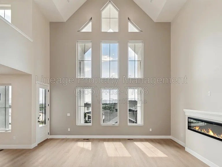 707 N 1540 E — Photo 6
