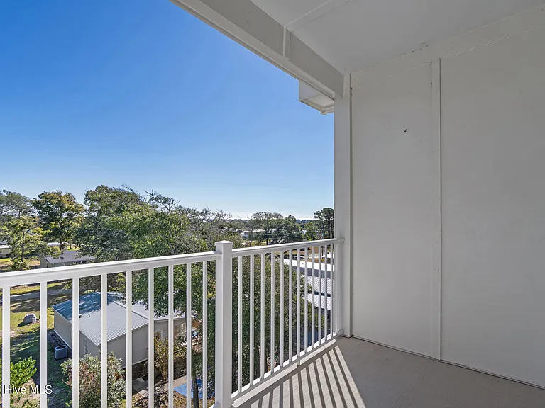 2272 Dolphin Shores Dr SW #203 — Photo 25
